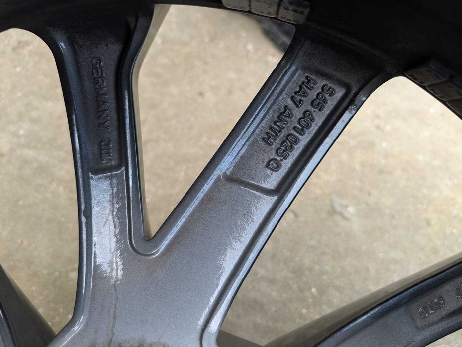 Jante roti negre ORIGINALE Skoda 235 45 R20 Kodiaq Vega Sportline
