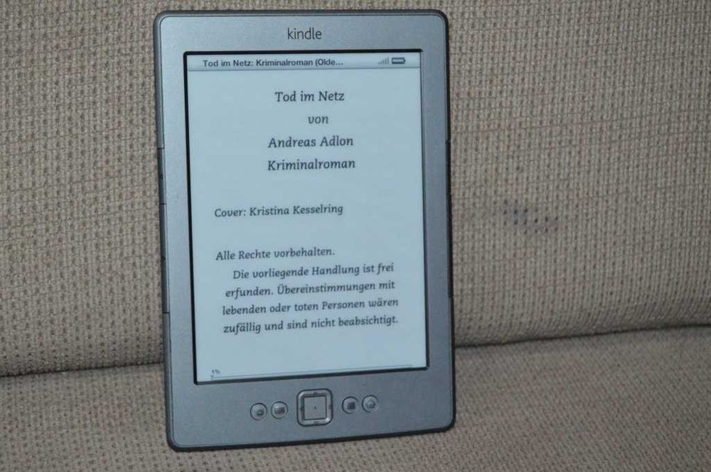 E-reader Amazon Kindle 4 (Silver / Grafit, Display 6" E-Ink, Wi-Fi, Micro-USB)