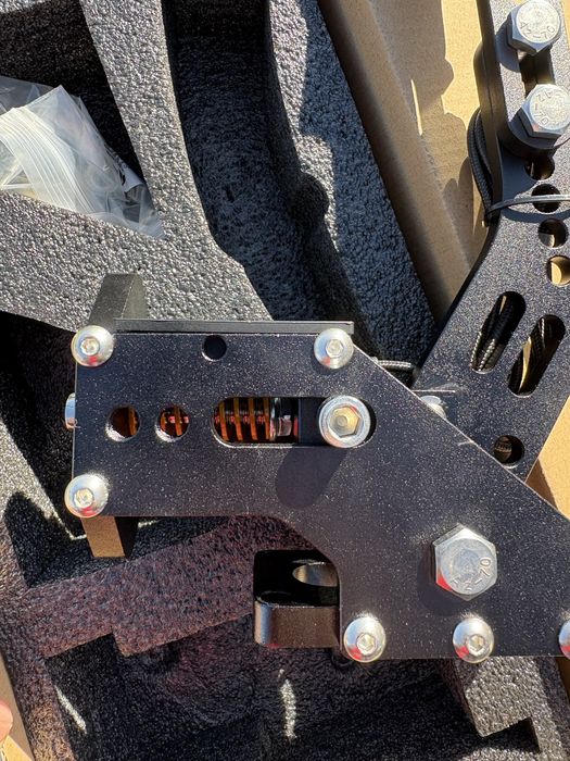 Ръчна спирачка за симулатор