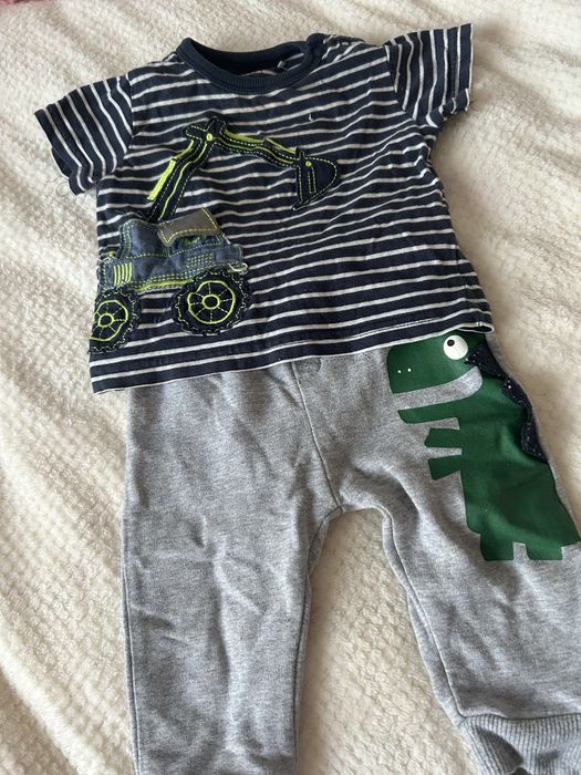 Продам пакет детских вещей..