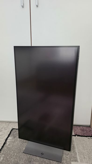 Продавам монитор HP 27K G3