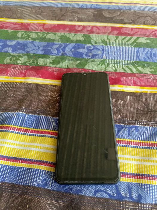 Samsung a 12 pameti 64 sotiladi ishlashi zo‘r