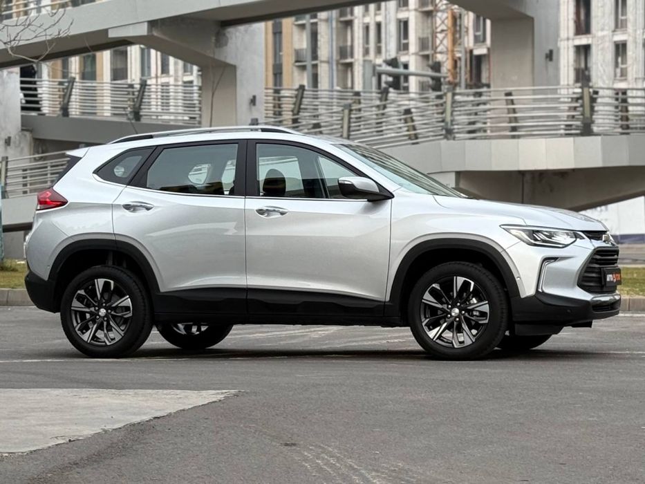 Продаётся Chevrolet Tracker 2 Premier 2023 года