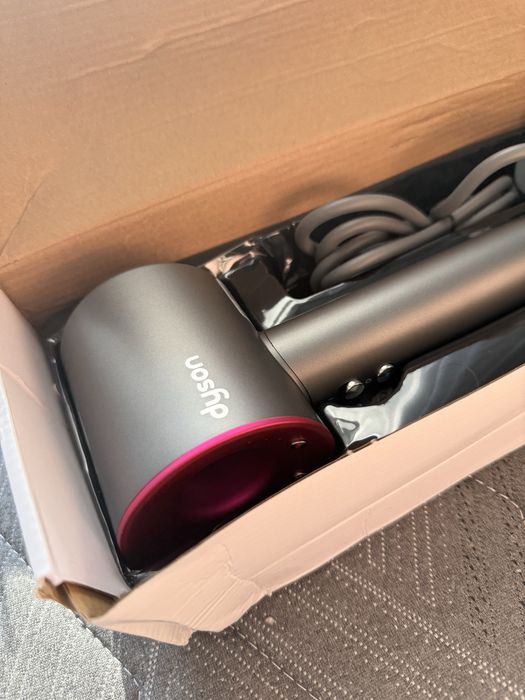 Dyson фен, мощный, новый