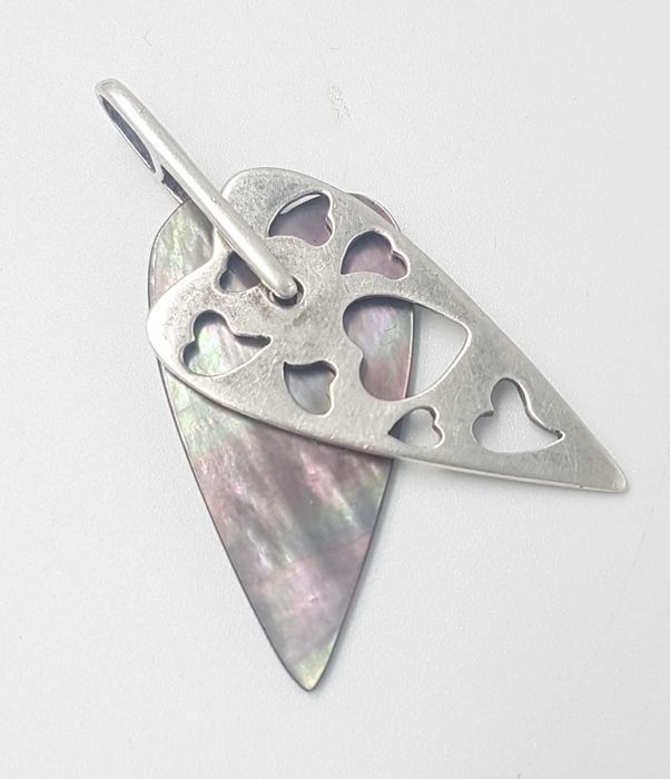 Superb pandantiv vintage din argint si sidef model deosebit