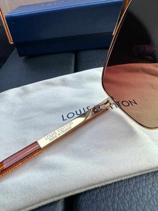 Ochelari originali Louis Vuitton aurii Attitude Gold Noi