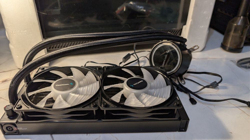 Deepcool Matrexx 55 + Водянка Deepcool 240mm