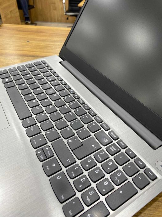 Б/У ноутбук Lenovo IdeaPad [i3/4/256/15,6 FHD]