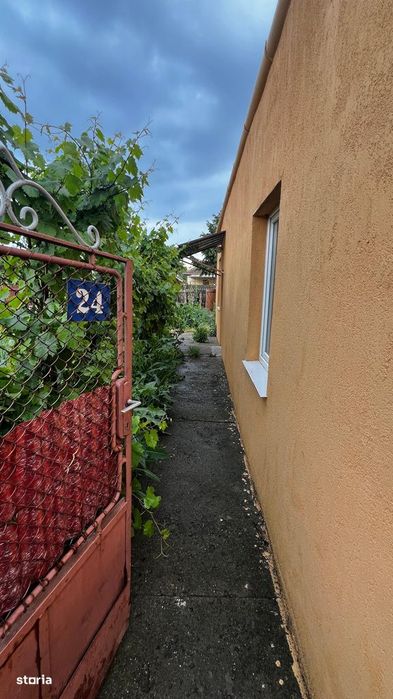 Casa modesta cu teren in zona Jysk Carei