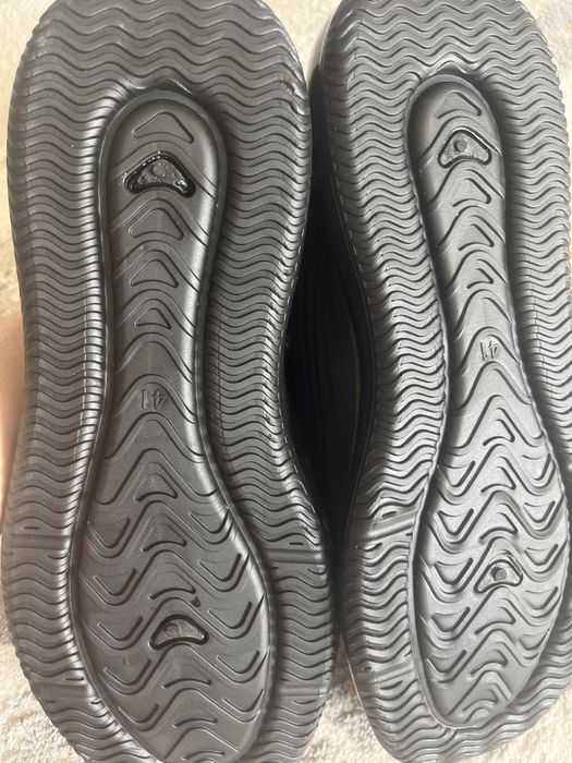 Продам мужскую крассовку