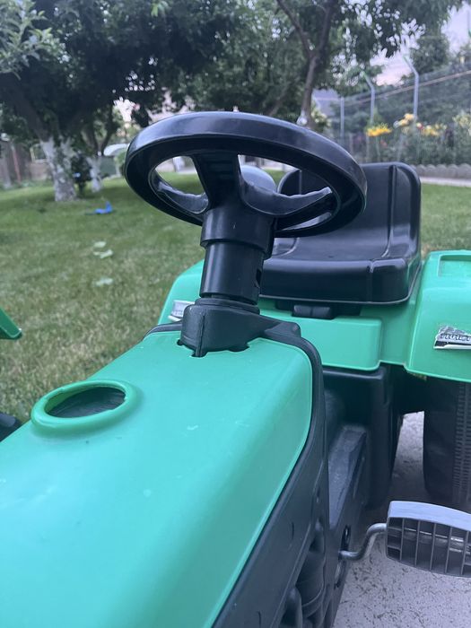 Tractor cu remorca copii