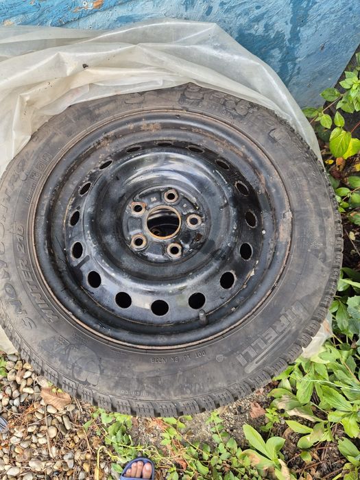 ROTI IARNA PIRELLI 205/55/16  5x114,3