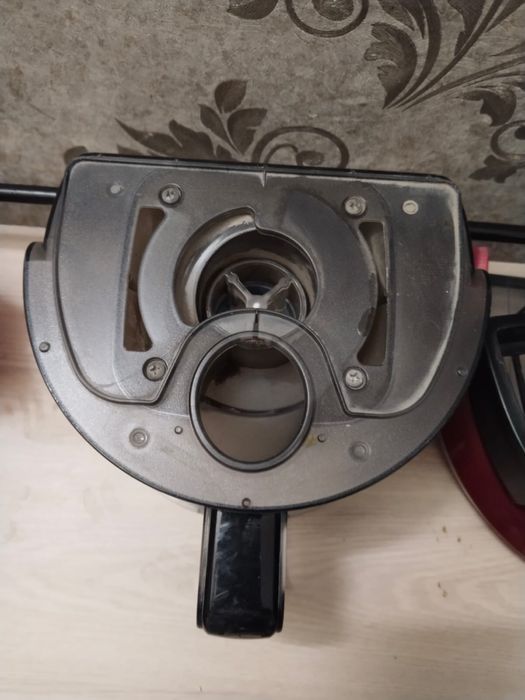 Продам пылесос в хорошем состояний