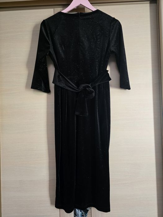 Rochie catifea neagra cu sclipici