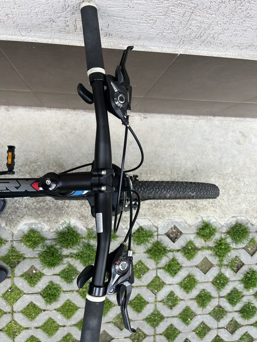 Продавам Cross grx 7