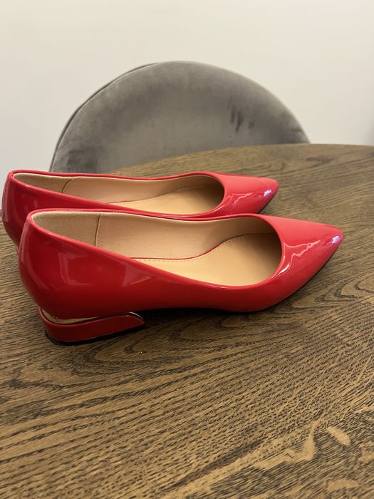 Balerini lacuiti deosebiti