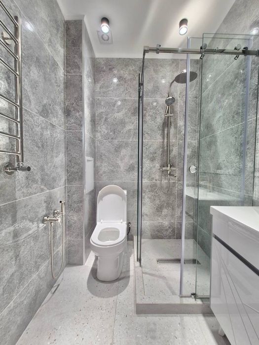 Срочно! Выгодно! Продается 2/5/10 в Центре города! Яккасарайский р-н