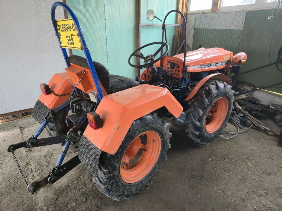 Tractor Antonio Carraro