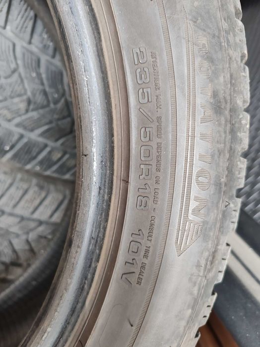 Гуми Dunlop 235/50/18
