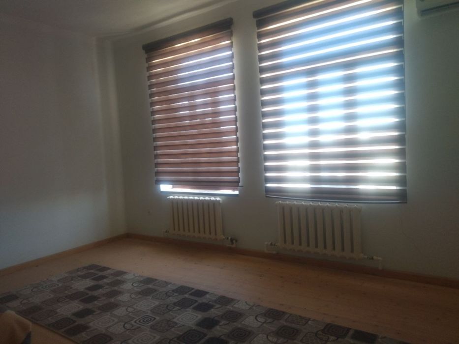 Сдаётся в аренду магазины, офиса и подвал.