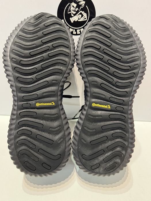 Маратонки ADIDAS ALPHABOUNCE. Номер 44