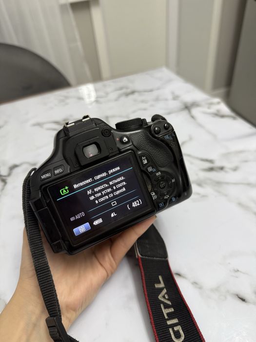 Продам фотоаппарат Canon 600d