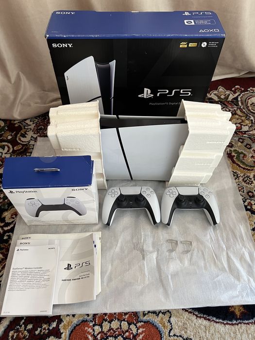 Play Station 5 Slim 1 TB