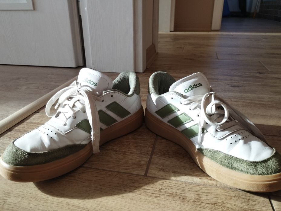 Обувки Adidas номер 37¹/³