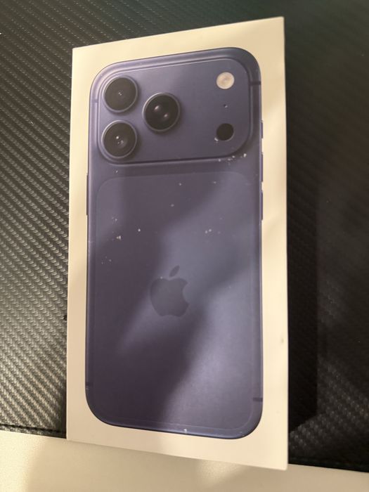 Iphone 17 pro 256 deep blue