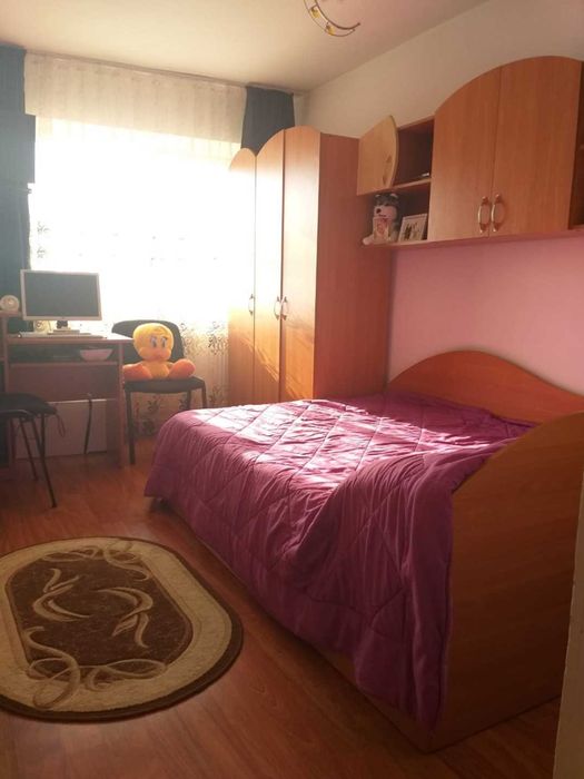 Persoana Fizica vand apartament cu 2 camere-Bârlad