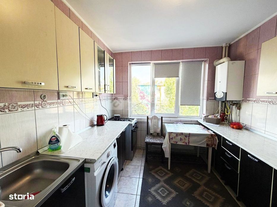 Alexandru cel Bun - Parc, apartament cu 3 camere, etaj 2