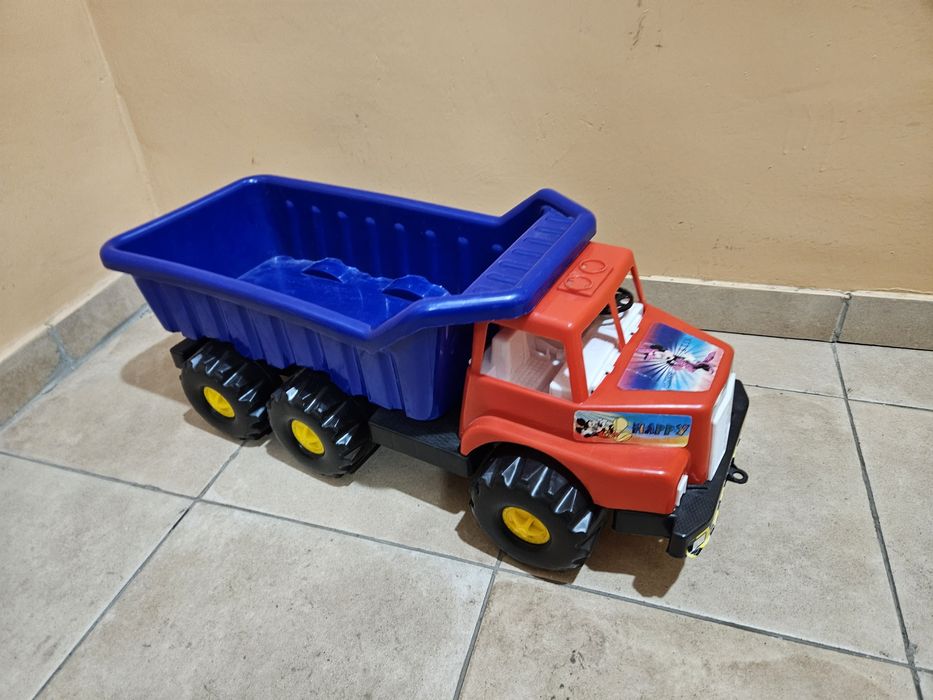 Большой грузовик детский