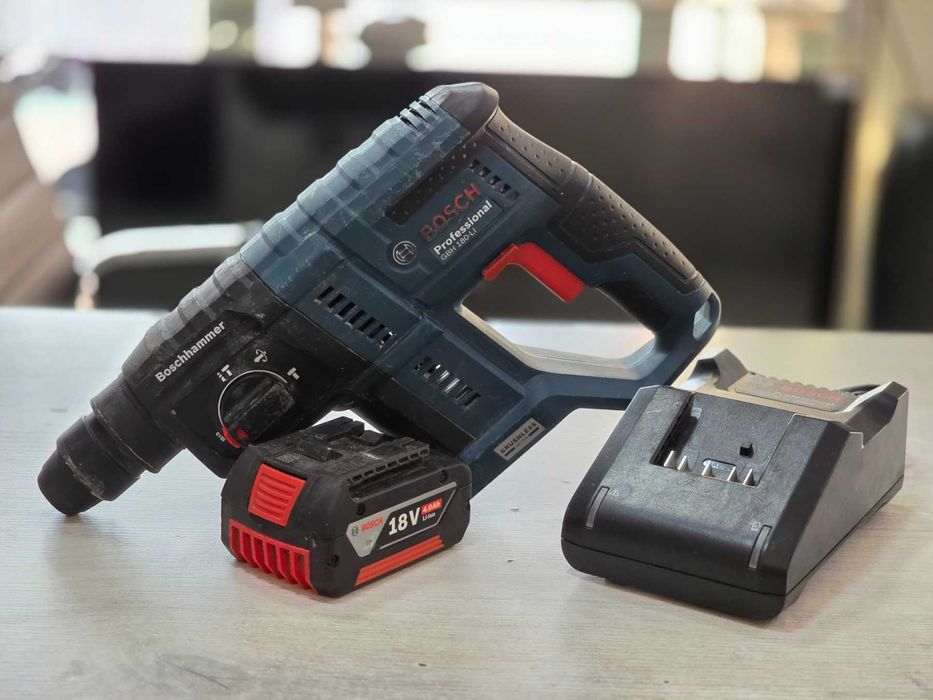 Професионален перфоратор Bosch GBH 180-LI с батерия и зарядно