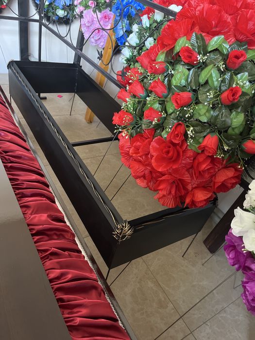 Металлокерамика, ритуальные кслуги