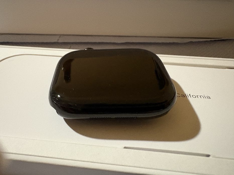 Apple Watch 10 46mm LTE с гранция 3 години