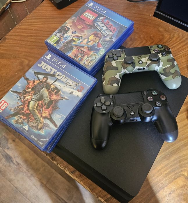 Playstation 4 с 4 игри и джойсти 2к