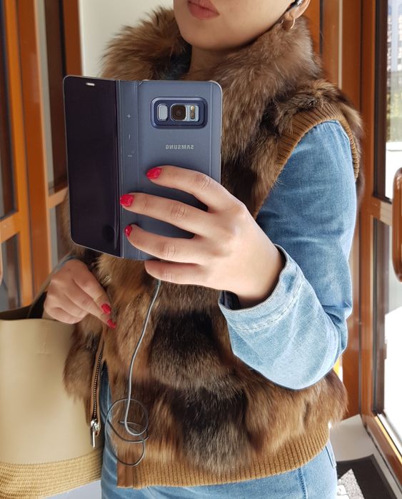 Жилетка из натурального меха лисы!