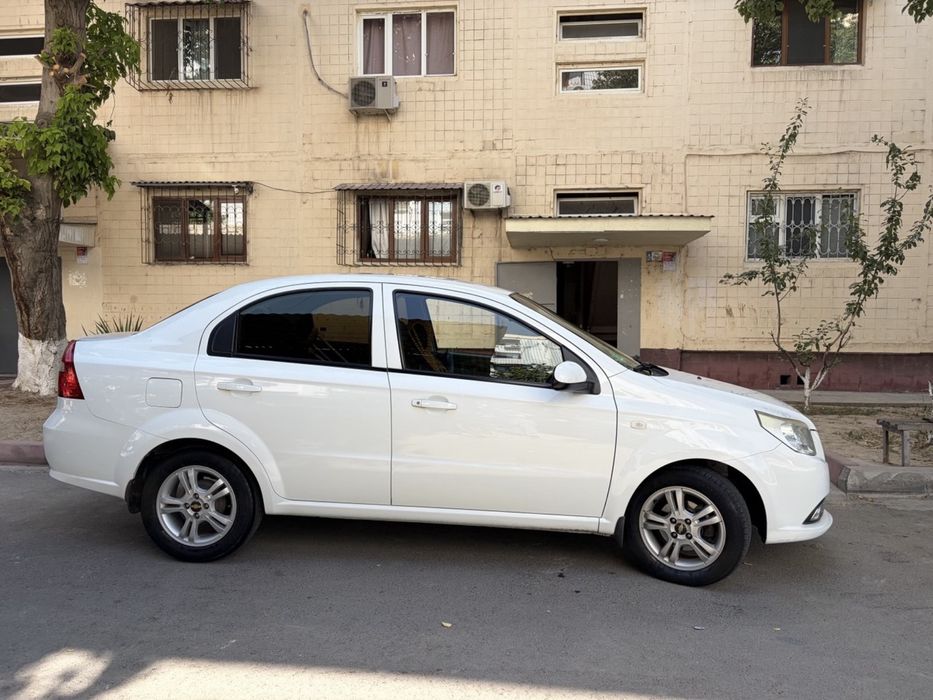 Продается Нексия 3 автомат