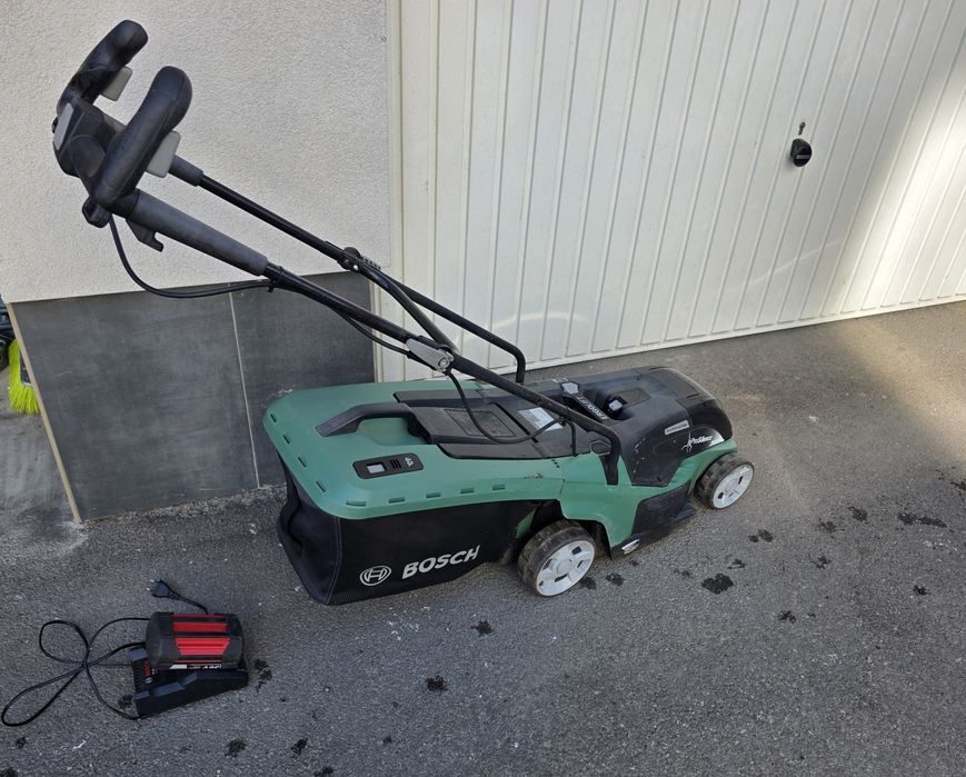 Електрическа косачка с батерия Bosch Pro silence 36-550