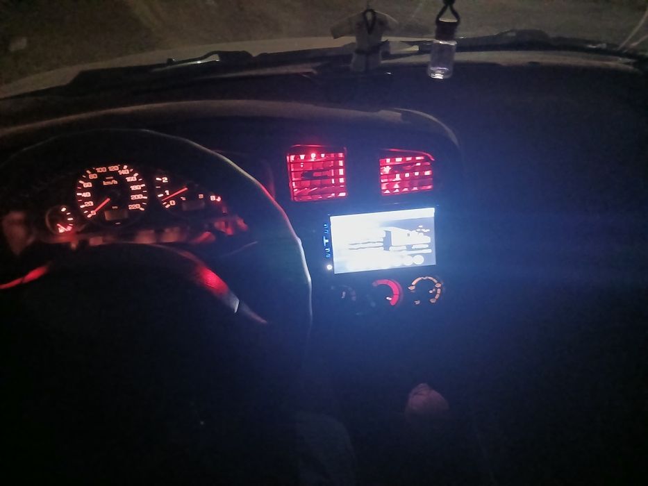 Продам ниссан примера п11