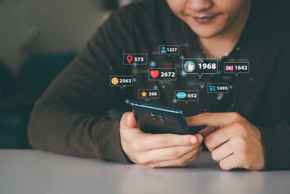 Design modern websiteuri și reclame online: SEO și Facebook Ads
