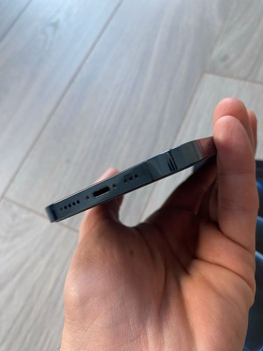 iPhone 12 Pro - impecabil, ca nou
