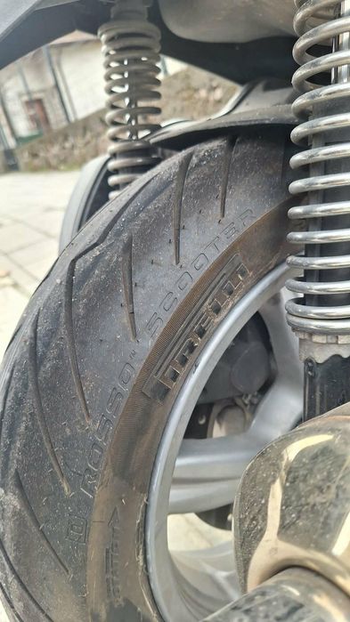 Продавам    Скутер Aprilia 500 kub. Като нов