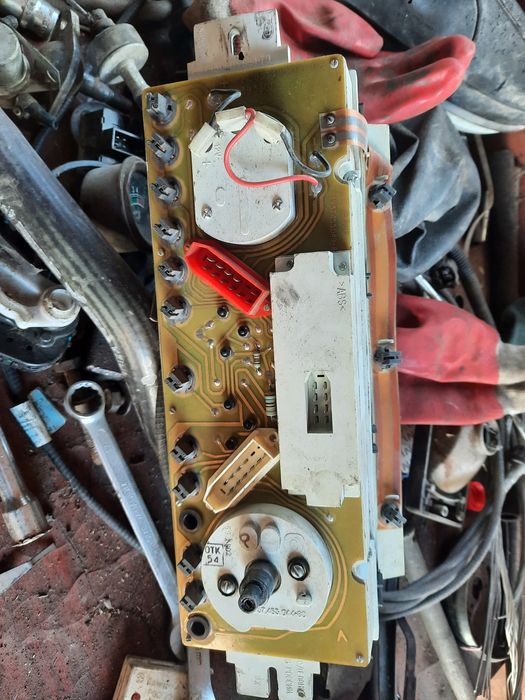 Продам щиток приборов ваз 2108