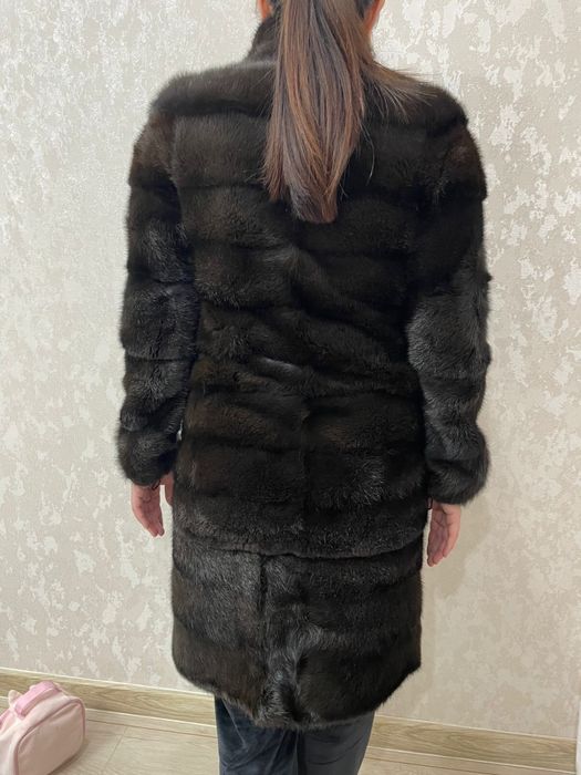 Продам норковую шубу