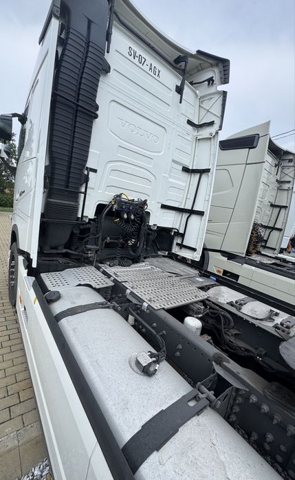Cap tractor Volvo FH