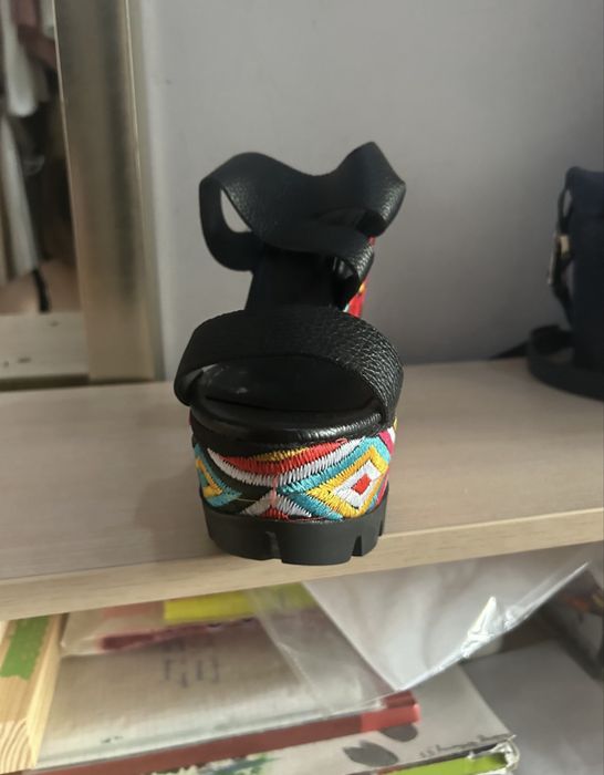 Босоножки для милых дам