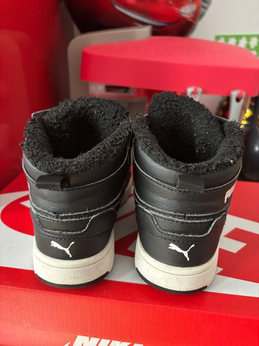 Детски черни маратонки Puma, 32 размер