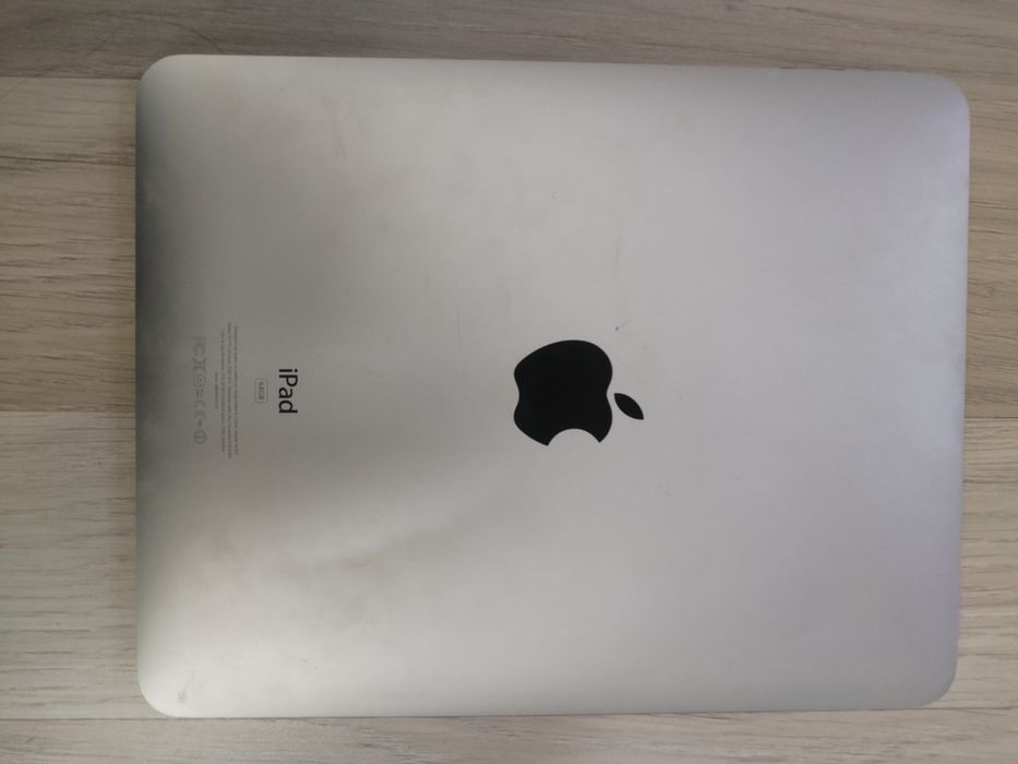 Планшет Ipad 1 поколения