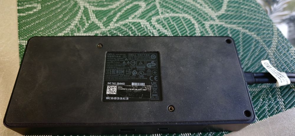 2x Dock Dell WD15 + WD19DCS cu încărcătoare originale – HDMI, DP, LAN